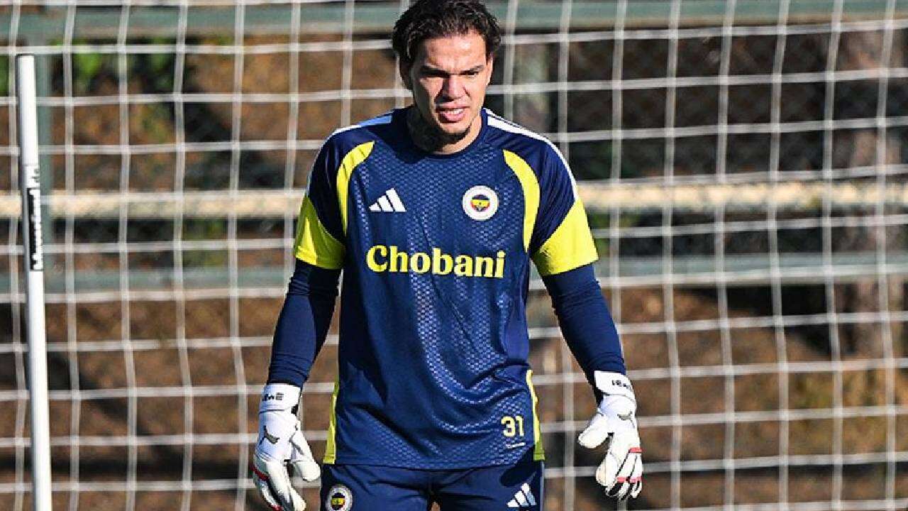 Fenerbahçe'de kadro dışı kalmak için her şeyi yaptı: Anında Aziz Yıldırım'ın odasına koştu! 2